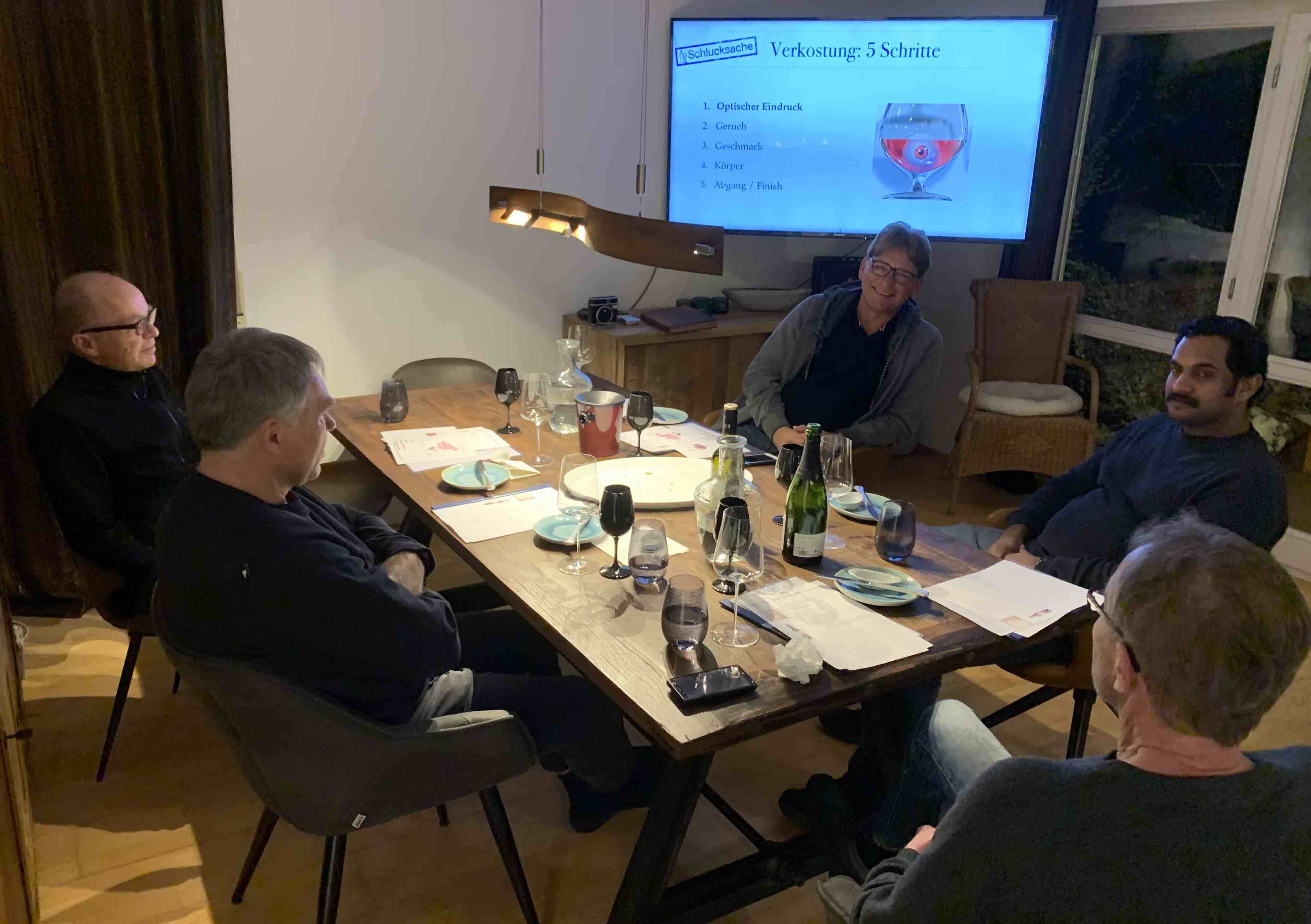 Hermanns Round Table