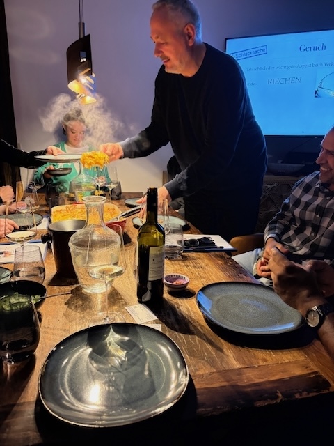 Cloning goes Tasting